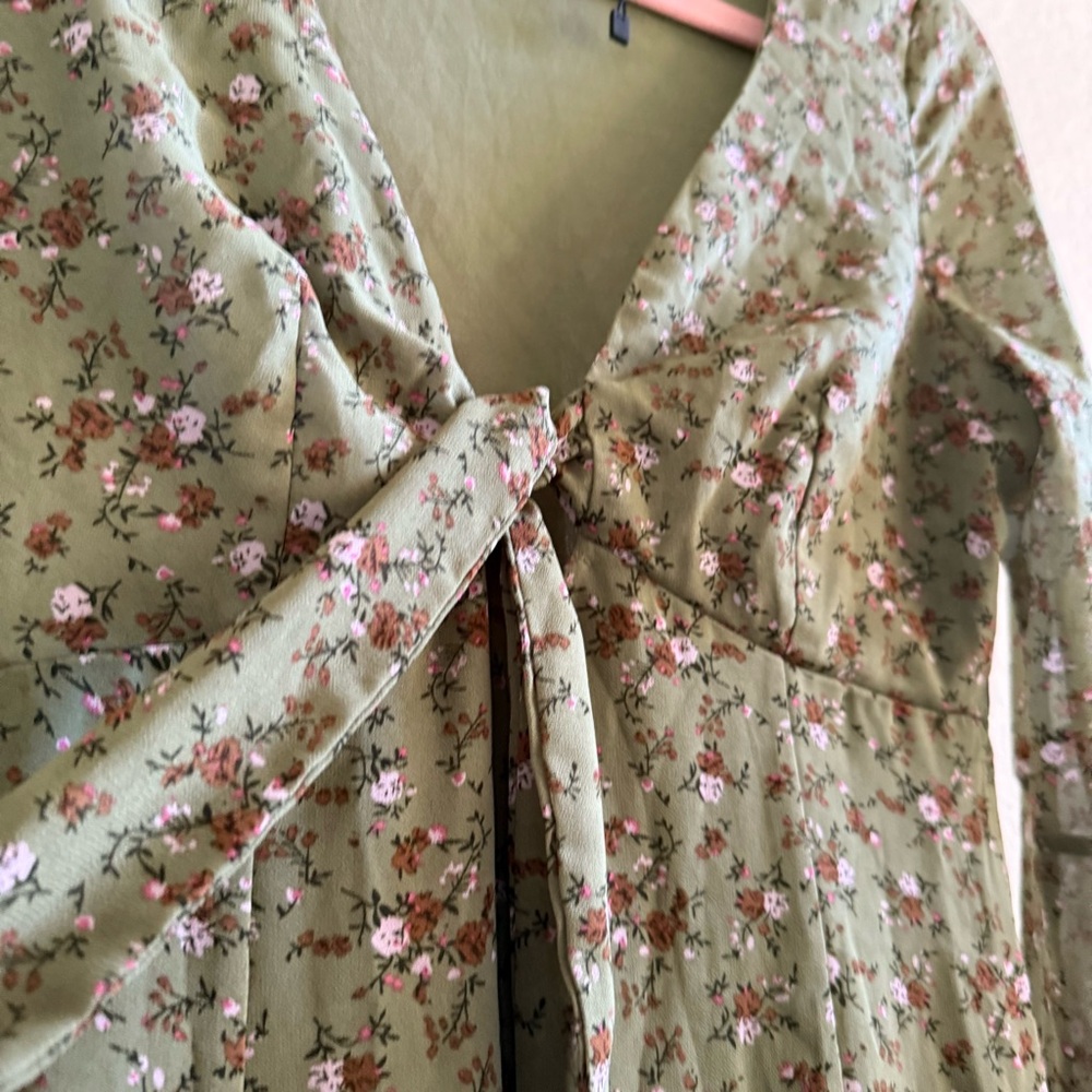 Nasty Gal Olive Floral Long Sleeve Midi Dress w/ Slits Size 6 Cottagecore Boho - Picture 5 of 12
